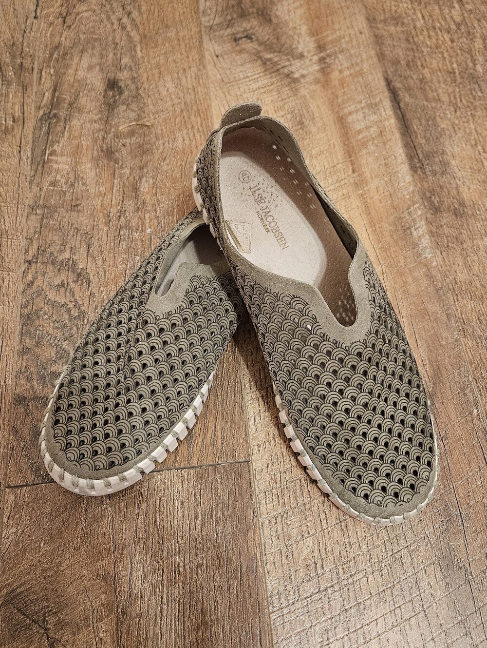 Ilse Jacobsen Olive Slip On Shoes- Size 40 (Size 10)